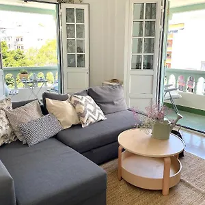 https://avenida-islas-canarias-suites.tenerifehoteles.net